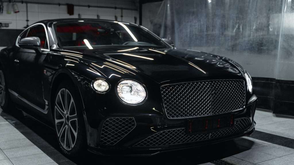 GC 600 2019 race car on showroom stand.